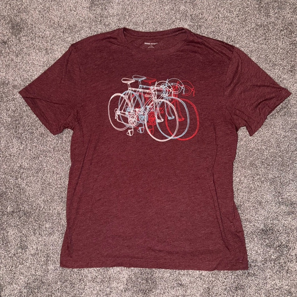 Banana Republic Men's Red Heather Bicycle‎ Illusion T-shirt - Large